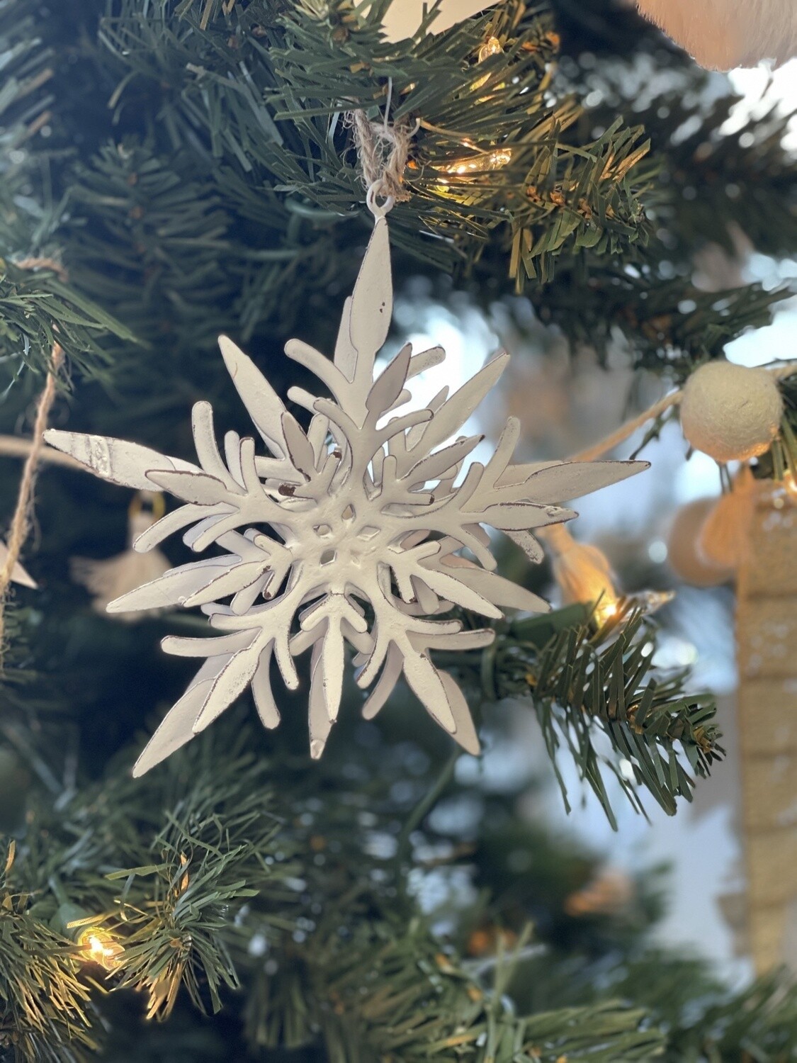 Metal Heart Ornament -White