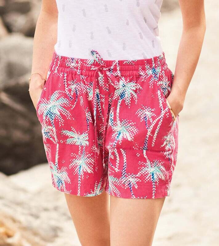 EVERYWHERE SHORTS