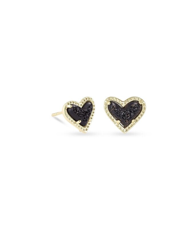 ARI HEART STUD EARRINGS