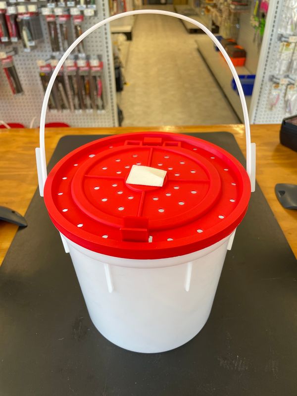 Challenge Bait Bucket