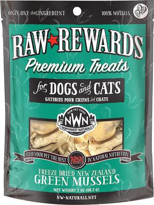 Northwest Naturals Raw Rewards Freeze Dried New Zealand Green Mussels Dog &amp; Cat Treats 2 oz