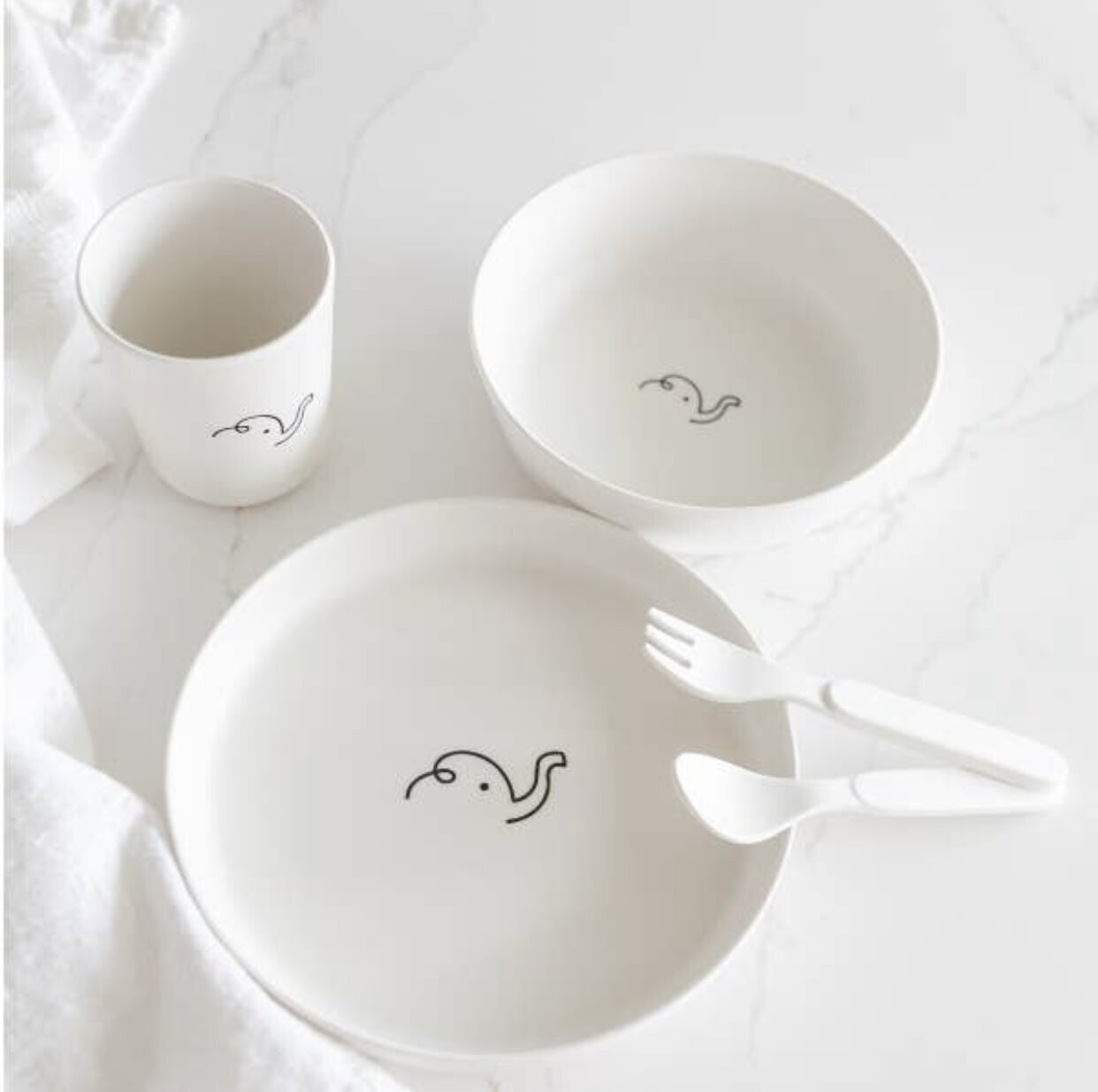 Bamboo tableware set