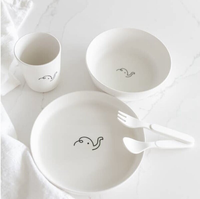 Bamboo tableware set