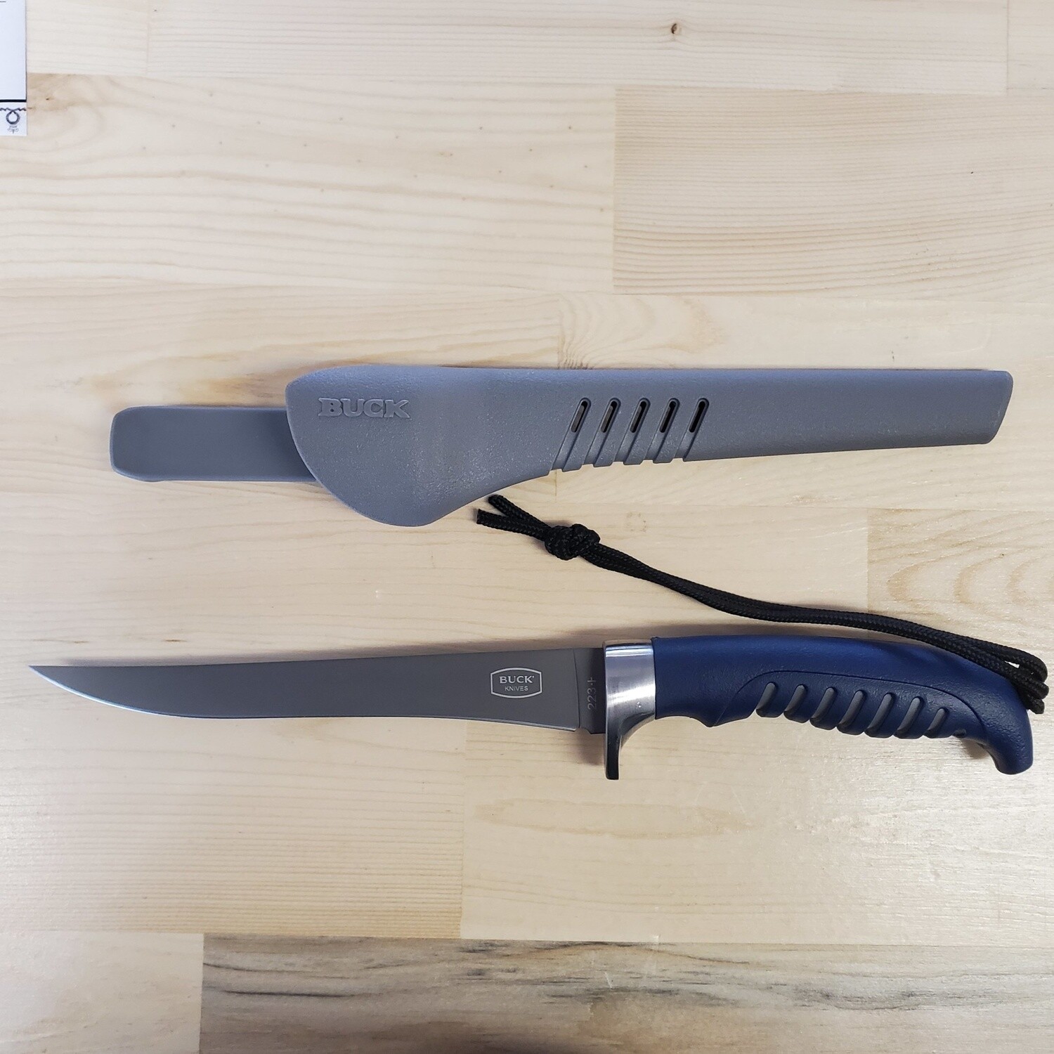 Buck Silver Creek Fillet 6&quot; blue rubber handle