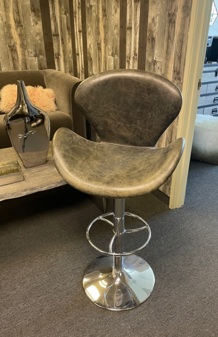 Hydrolic Leather Counter/Bar Stool w/nail heads