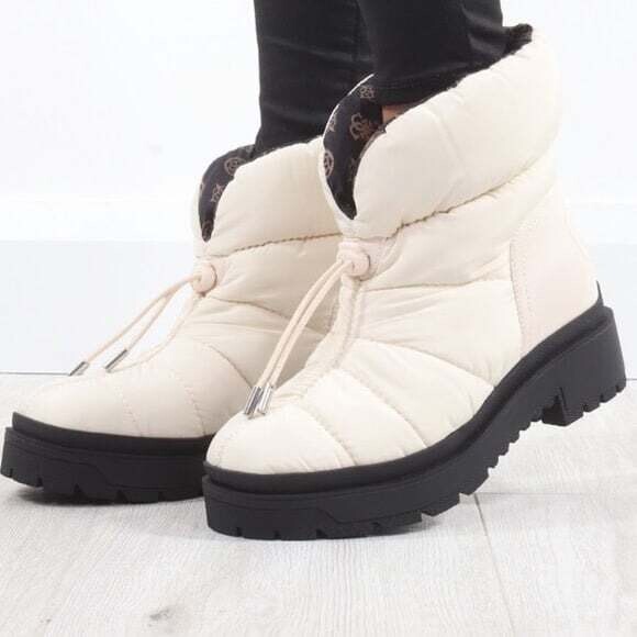 Guess Women&#39;s Ivory Cold Weather Boots, 6.5