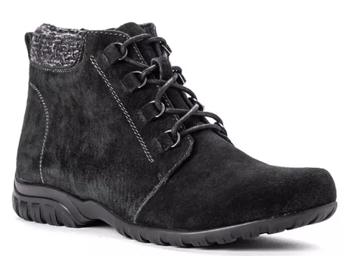 Propet Women&#39;s Water Resistant Boots, 8.5