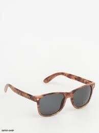 Glassy Leonard Glasses Wood