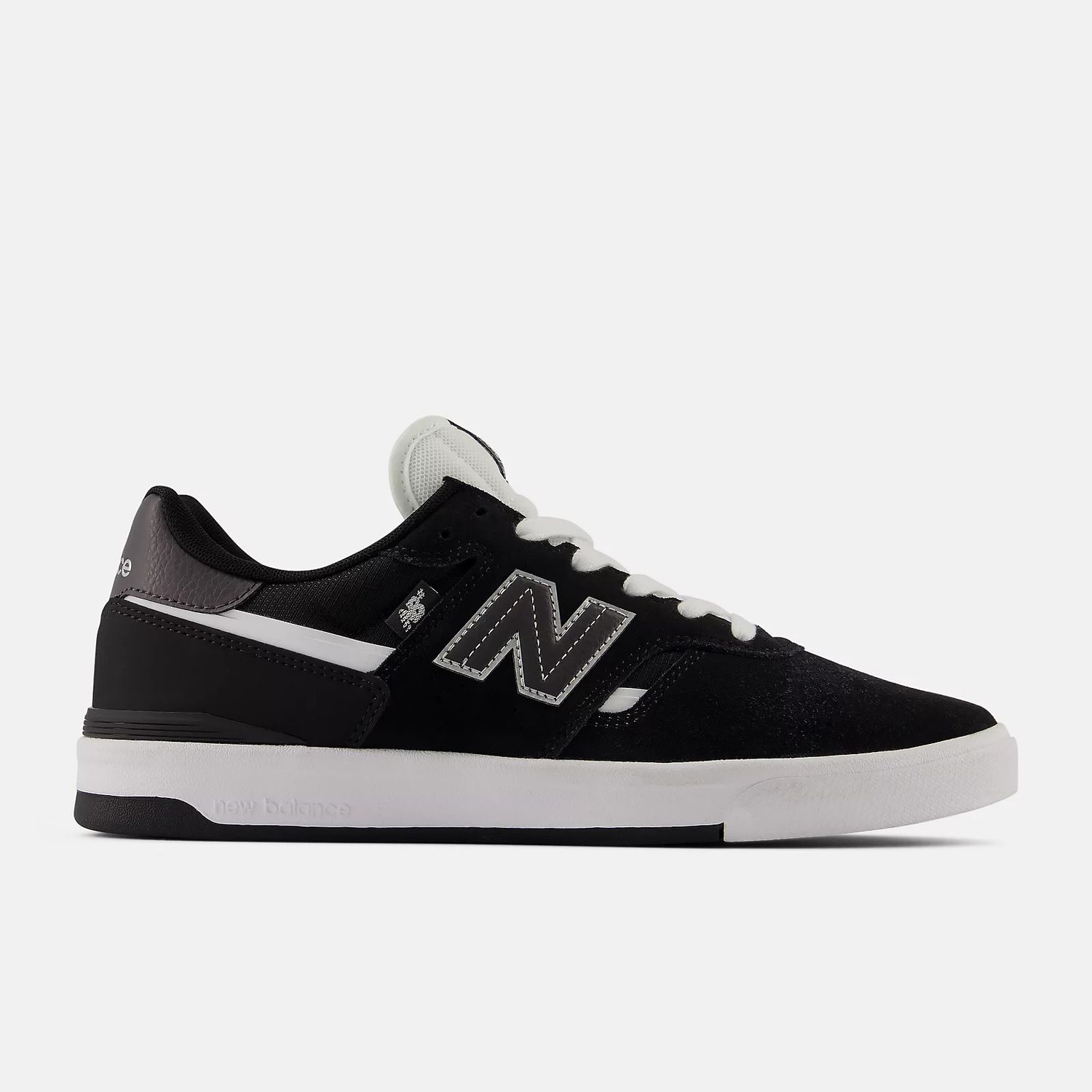 306 CXW BLACK WHITE