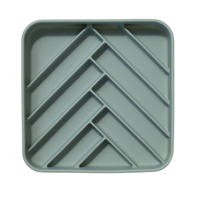 Chevron slowfeeder bowl
