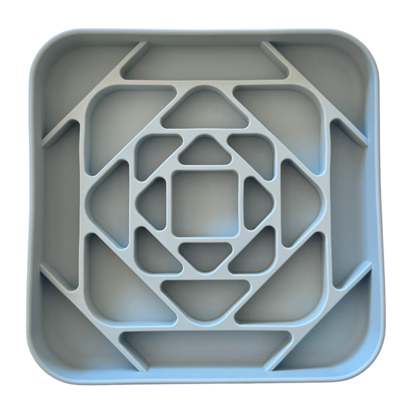 Geometric slowfeeder