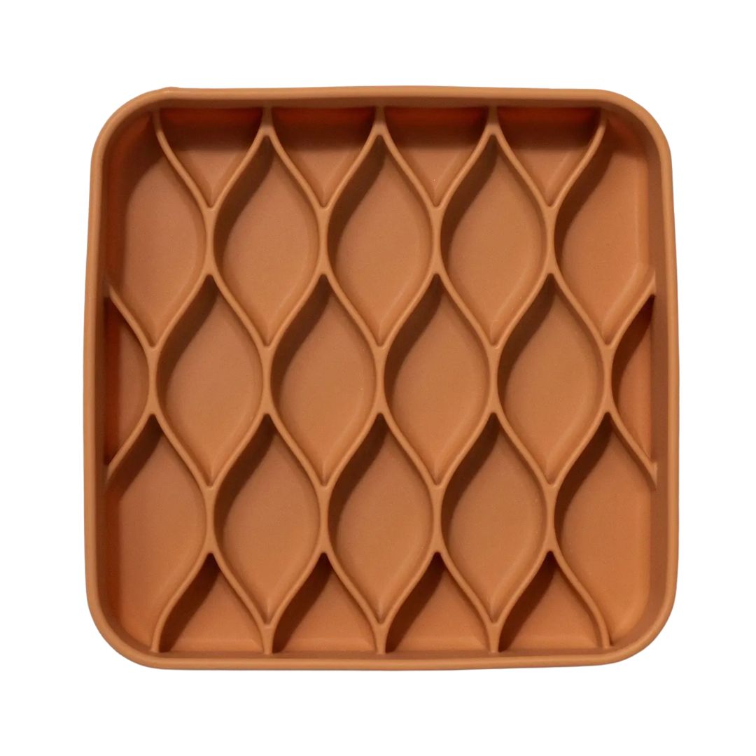Argyle slowfeeder bowl