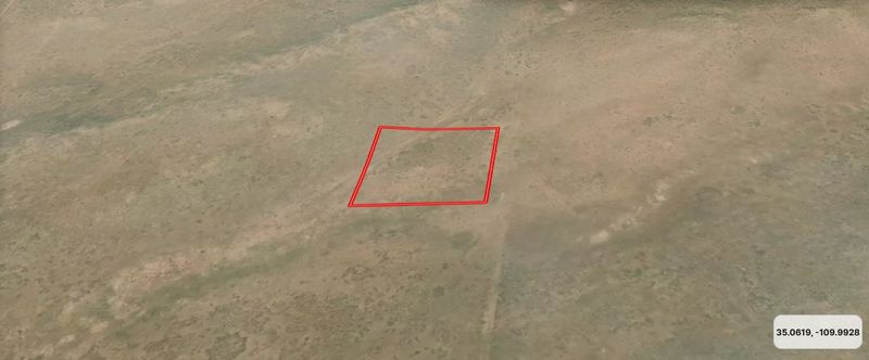 2.5ac residential lot in Navajo County, AZ. No Restrictions! No HOA !!