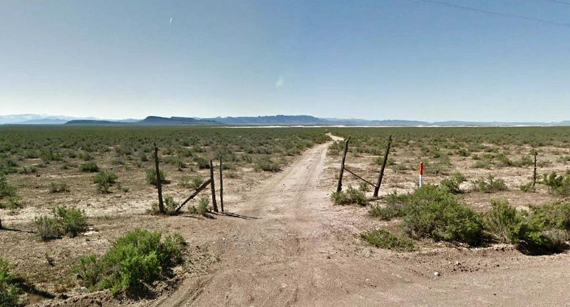 10 acres of wide open spaces Utah High desert