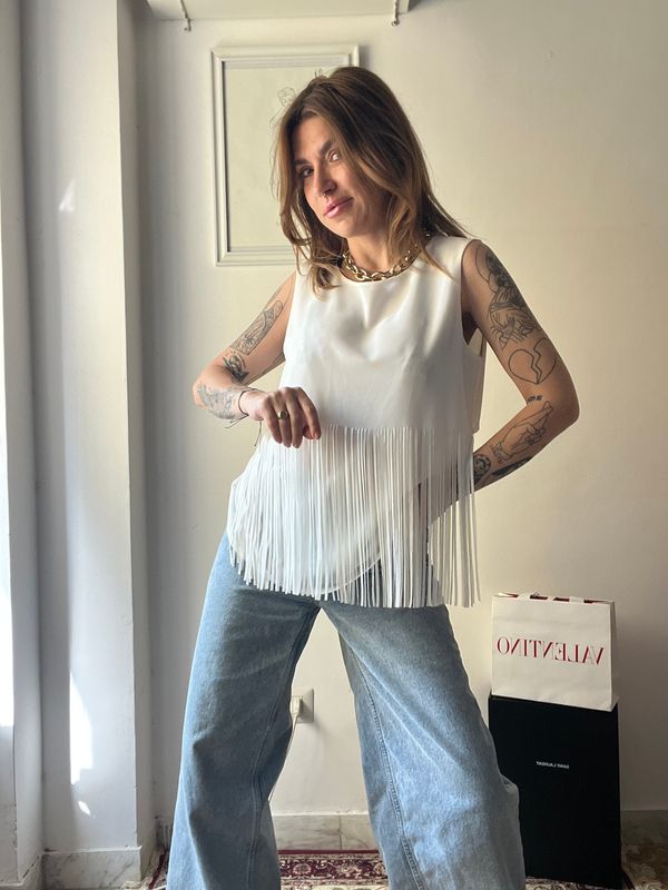 Top bianco con frange
