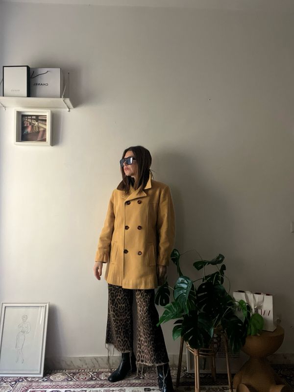 Butter vintage coat brooch