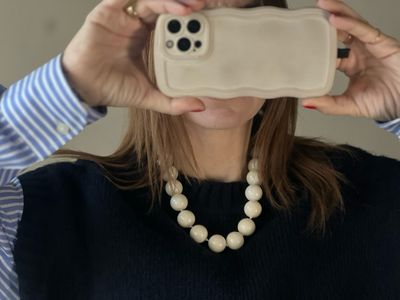 chunky white bead necklace