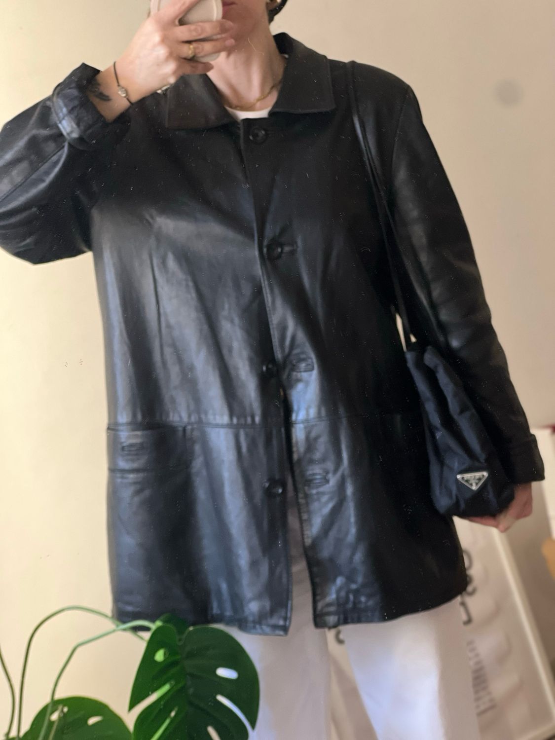 MINIMALIST LEATHER JACKET