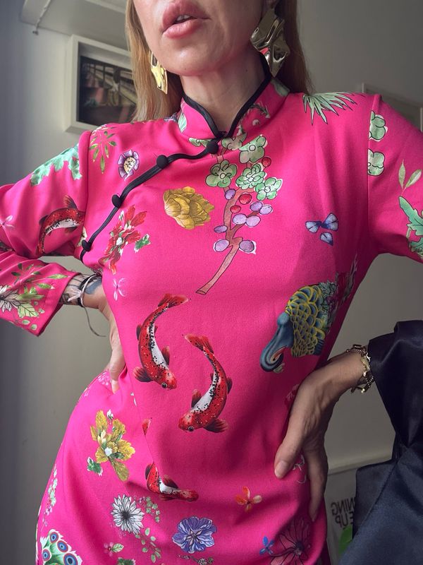 Oriental dress