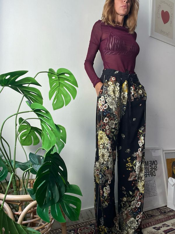Flower black trousers