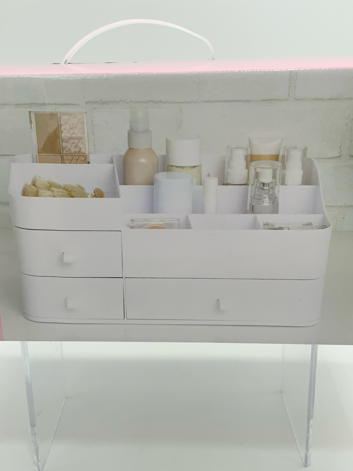 Makeup Organizer For Vanity Or Bathroom. Keep Your Space Neet With This Beauty Organizer.