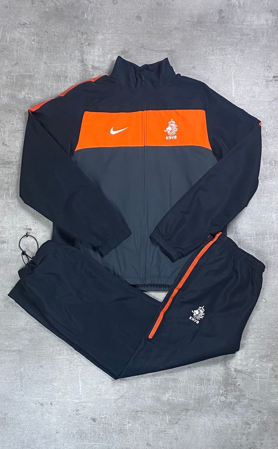 Netherlands waterproof tracksuit nike vintage 2010