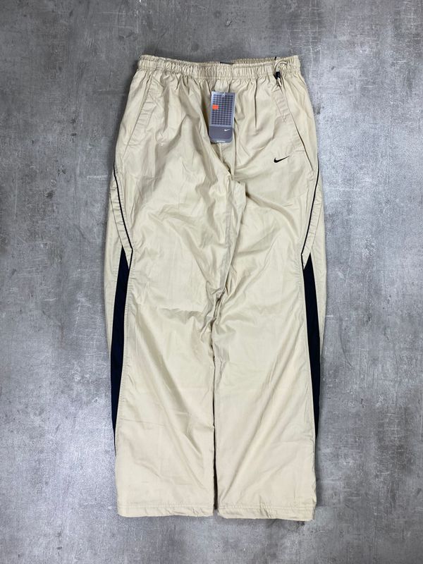 Nike waterproof trackpants vintage beige