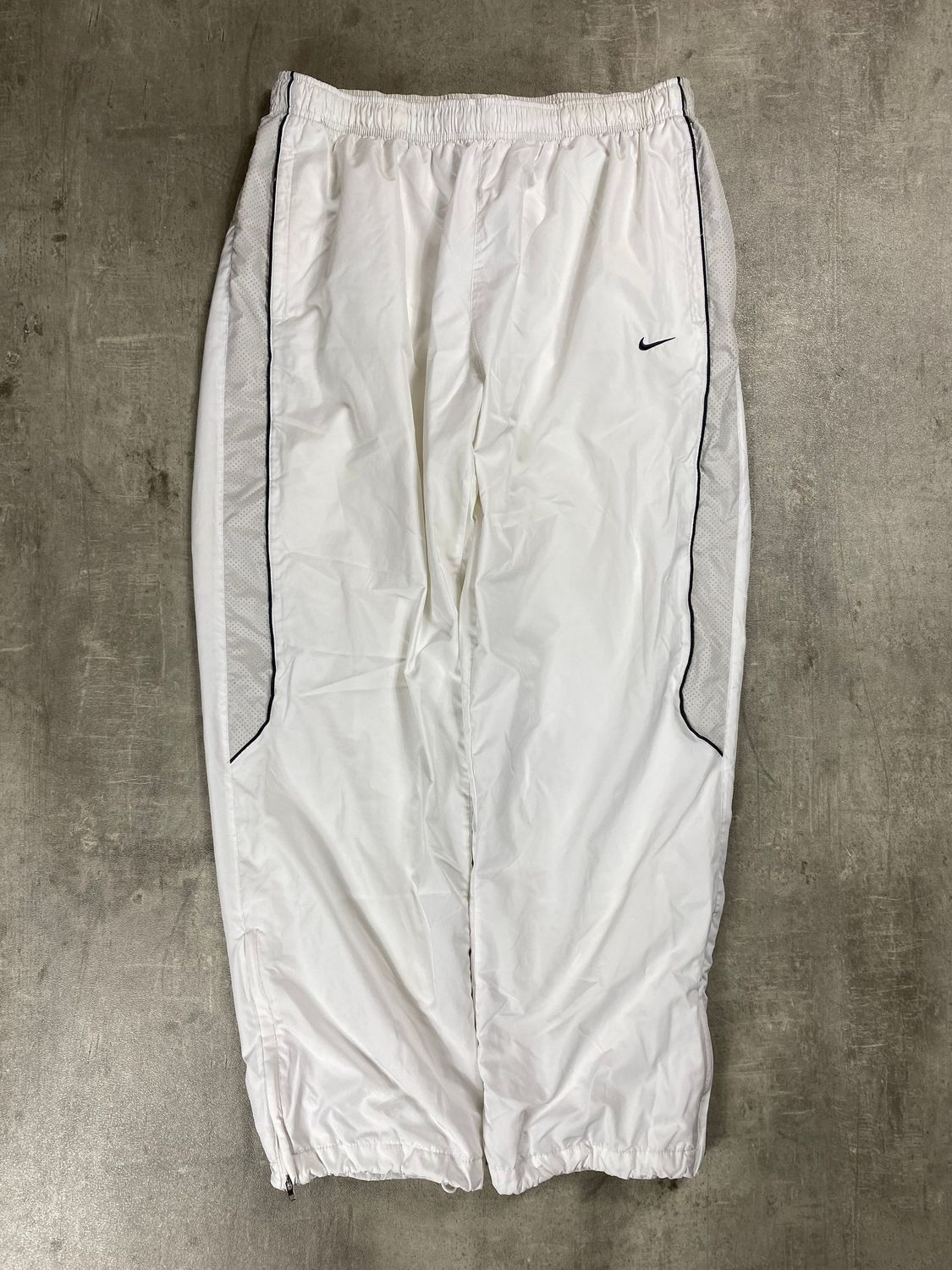 Nike waterproof vintage trackpants white