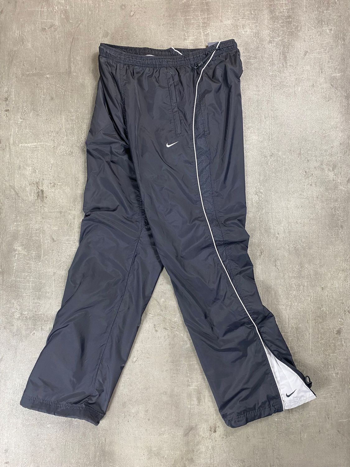 Nike vintage Trackpants waterproof Black