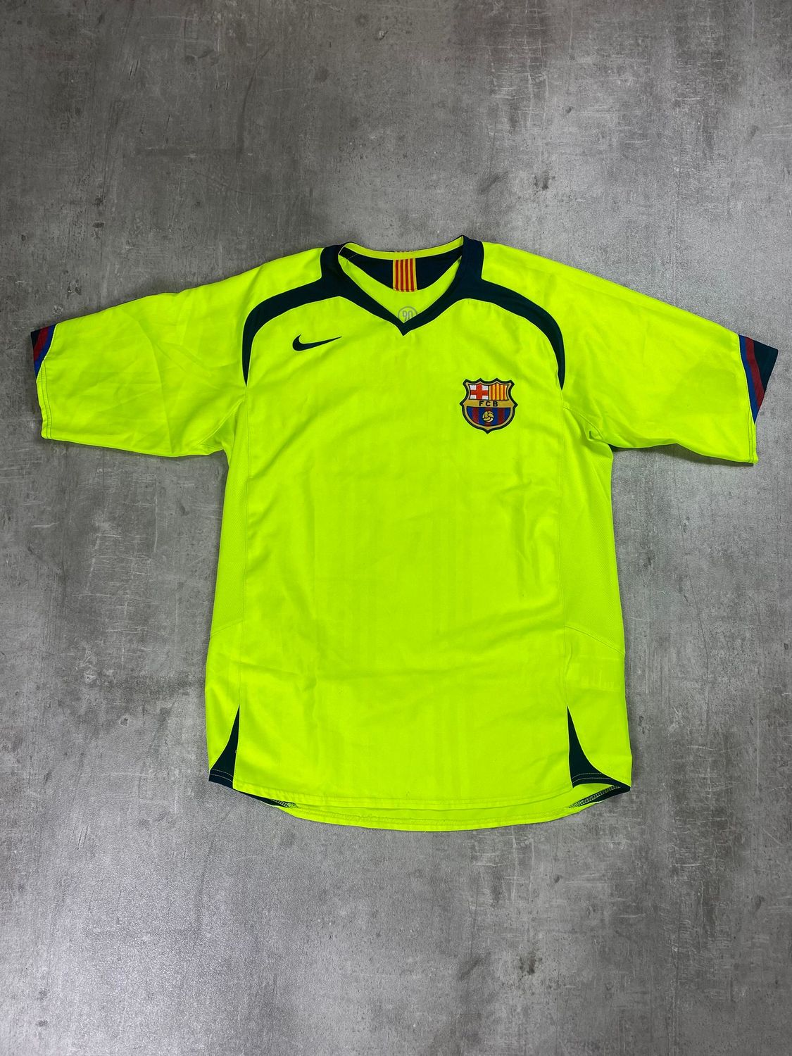 FC Barcelona Away Shirt retro Nike 2005/2006