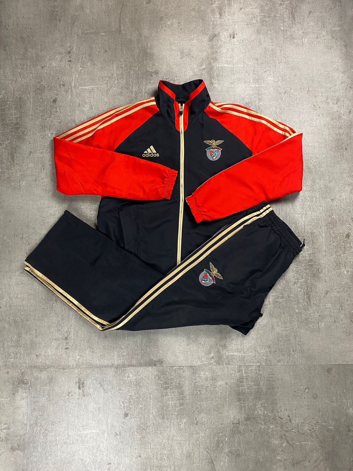 Benfica Tracksuit Retro Adidas Black Three stripes Golden 2010/2011