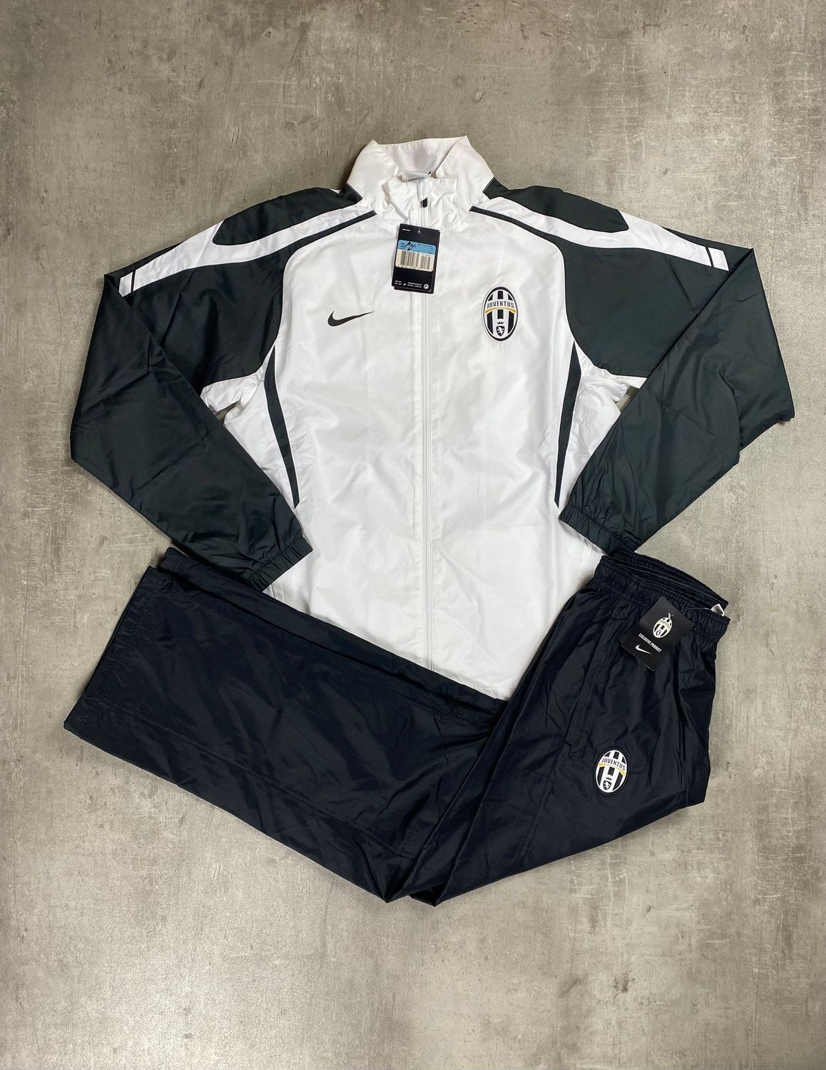 Juventus Tracksuit Retro Nike White 2011/2012