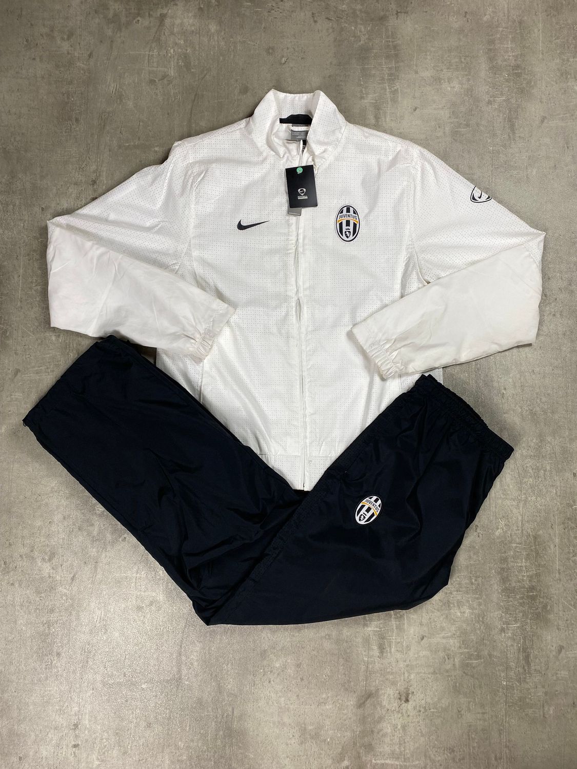 Juventus Tracksuit Retro Nike White 2010