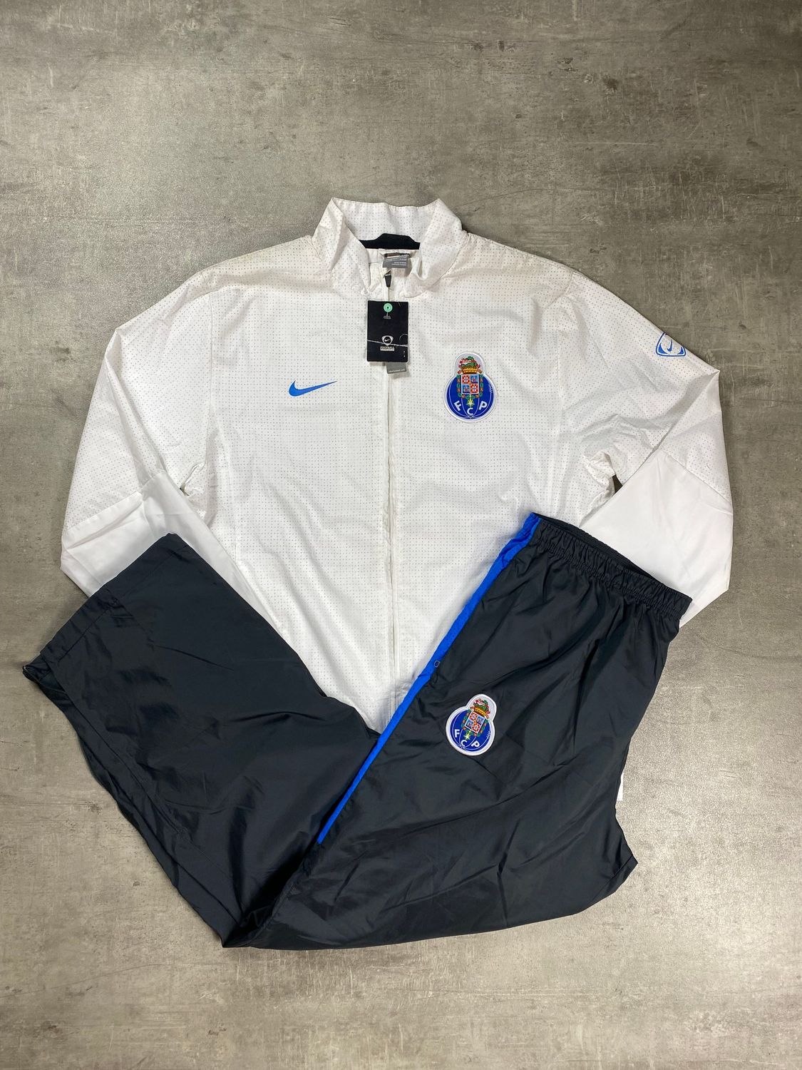 Oporto Tracksuit Retro Nike White  2009