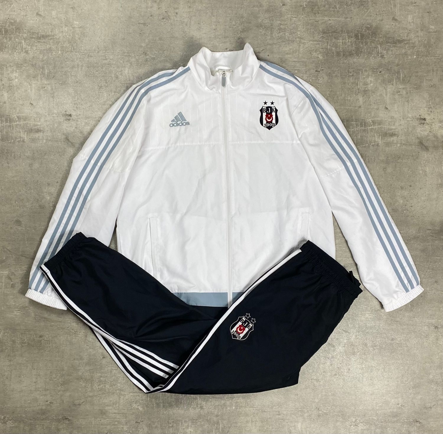 Besiktas Tracksuit Retro Adidas 2014 Besiktas Tracksuit Retro Adidas 2014
