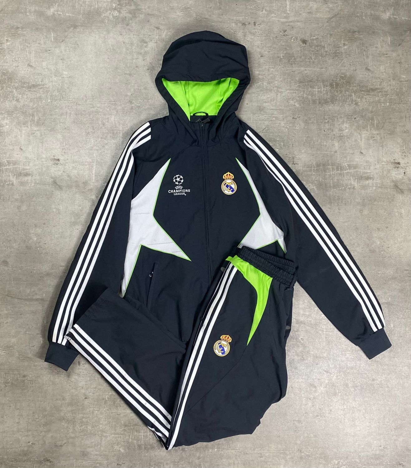 Real Madrid Tracksuit Retro Adidas 2008 Real Madrid Tracksuit Retro Adidas 2008