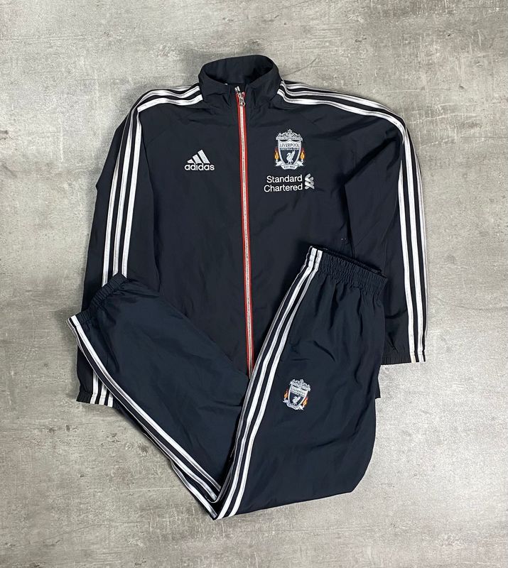 Liverpool Tracksuit Retro Adidas 2011 Grey