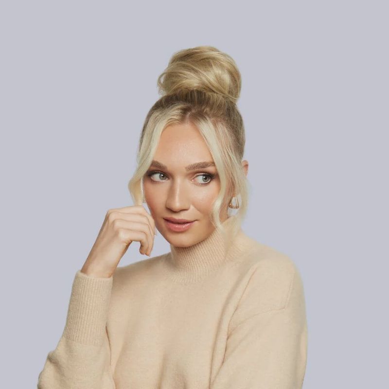 Stranded Super Easy Clip-in Mum Bun