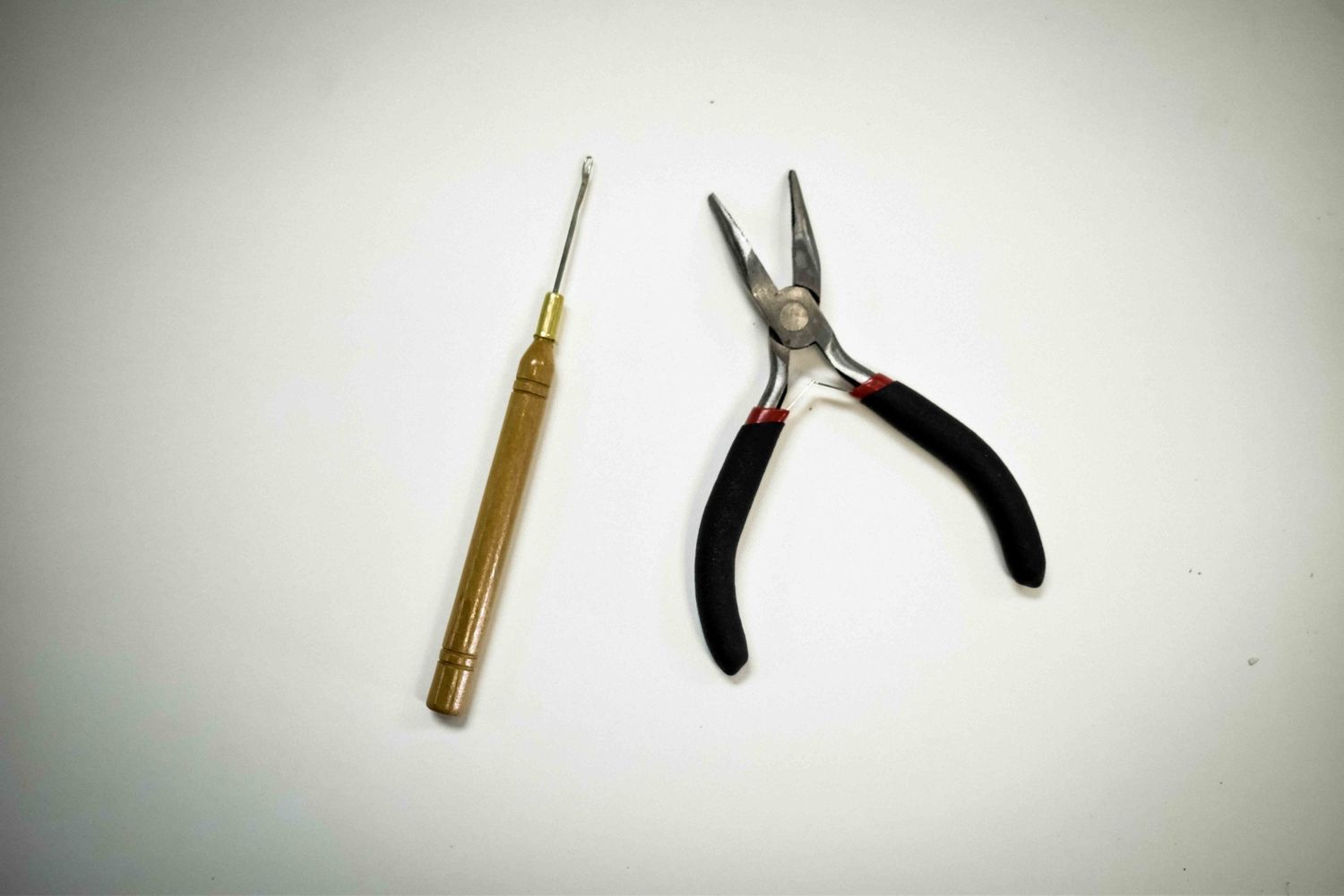 Nuki Yali Extensio Tool (Pulling Needle &amp; Plier)