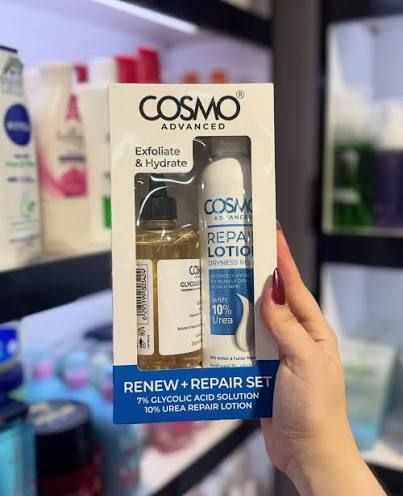 Cosmo - 7% Glycolic Acid Exfoliating Solution - 250ml