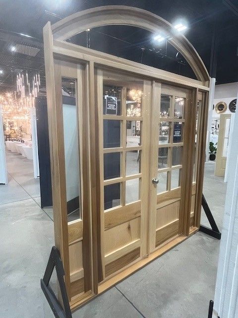 5068 RH Interior Poplar Single Glazed Shaker Panel w/1068 Side Lites (DISPLAY ONLY)