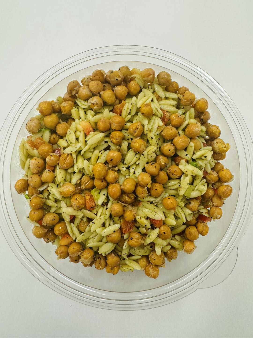 Salade repas - Orzo, pesto et pois chiches