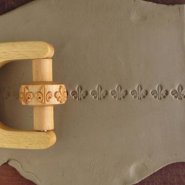 Small Roller 027 - Fleur-De-Lis