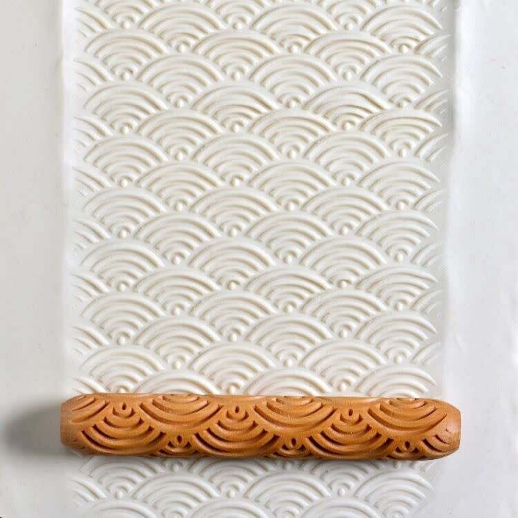 Hand Roller 003 - Scallop Art Deco