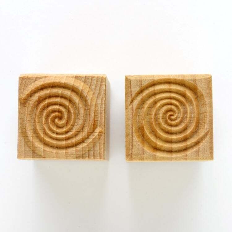 Med Square Stamp 027 - Spiral/Tulip