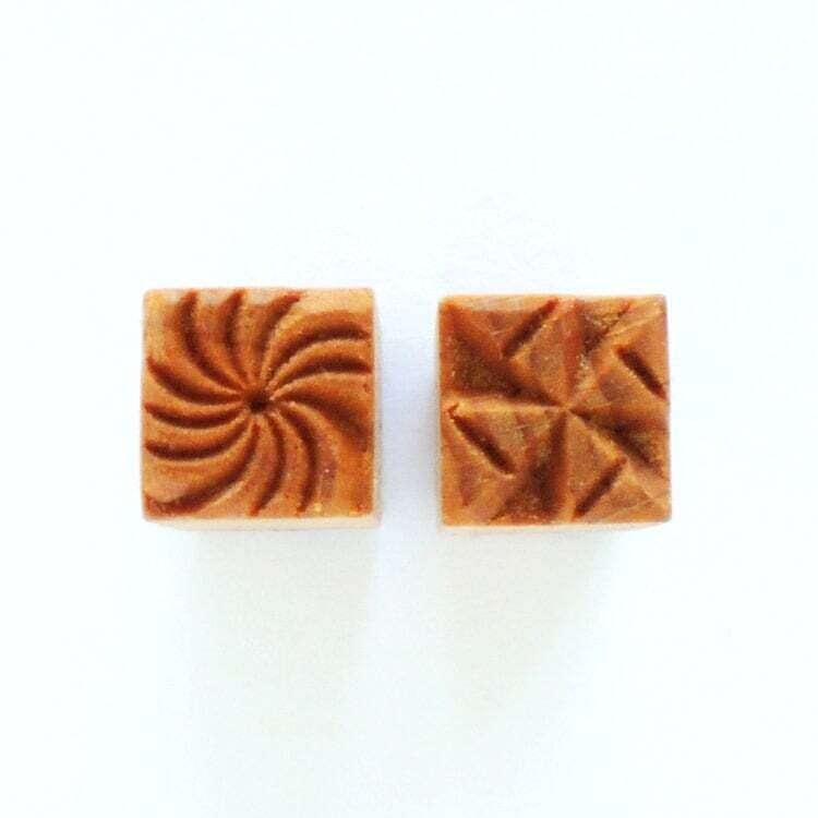 Small Square  Stamp 018 - Sun Spiral
