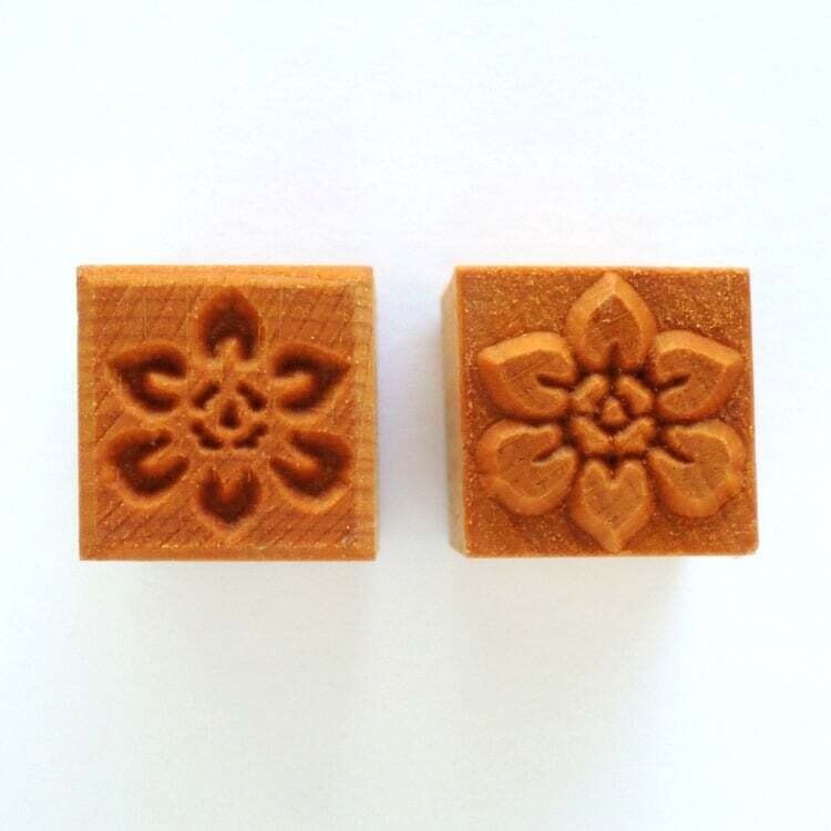 Med Square Stamp 101 - Flower