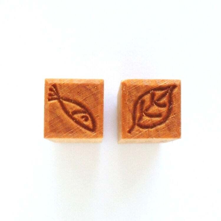 Small Square Stamp 008 - Fish &amp; Leaf