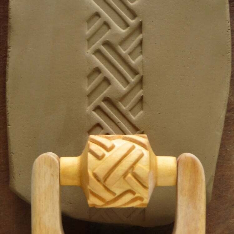 Med Roller 019 - Plaited Bands