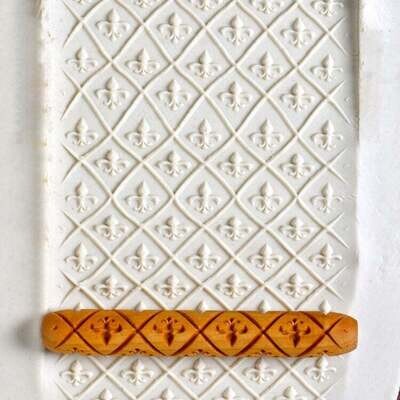 Hand Roller 025 - Fluer-De-Lis